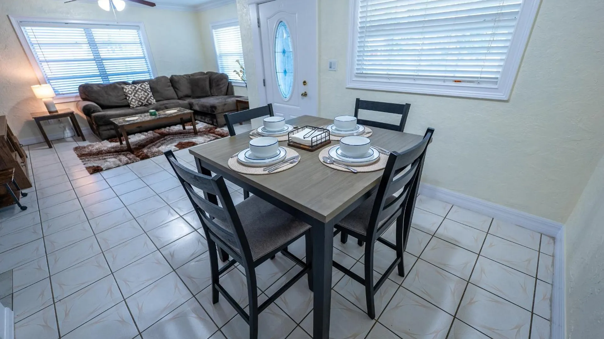 בית נופש טאמפה Cozy & Spacious Near Stadium ארצות הברית